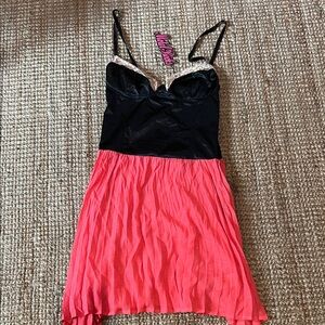 Motel Rocks Black Sand Lace Coral slip dress NWT size Large